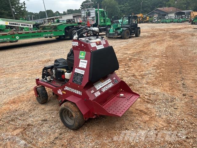 Toro 29521 Aerátory a odmechovače