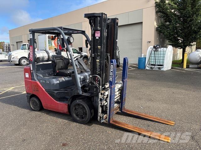 Toyota 8FGCU30 Další