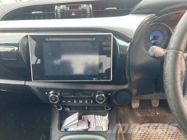 Toyota HiLux Další