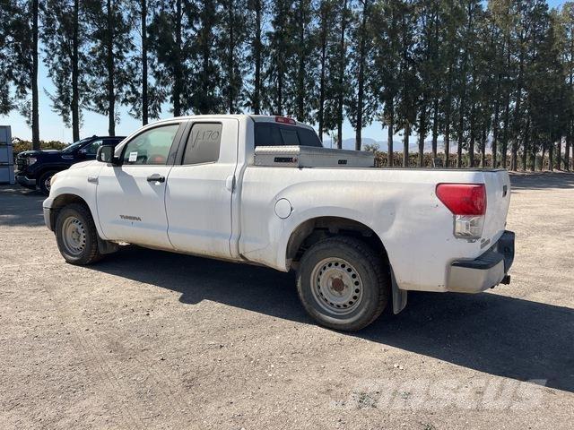 Toyota Tundra Další