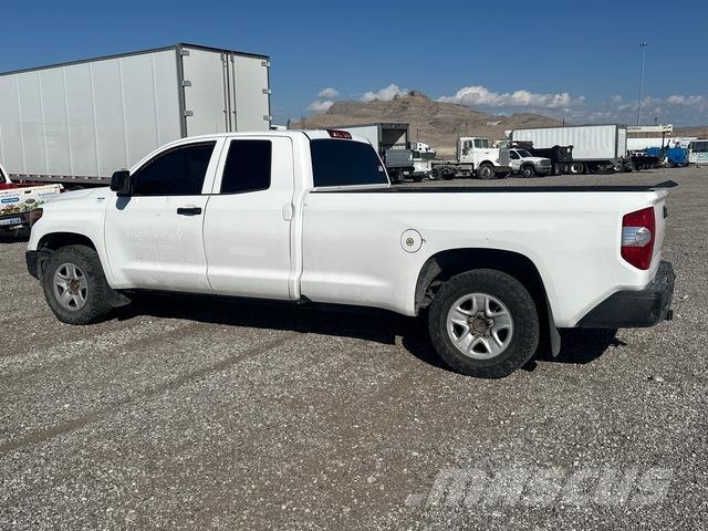 Toyota Tundra Pick up/Valník