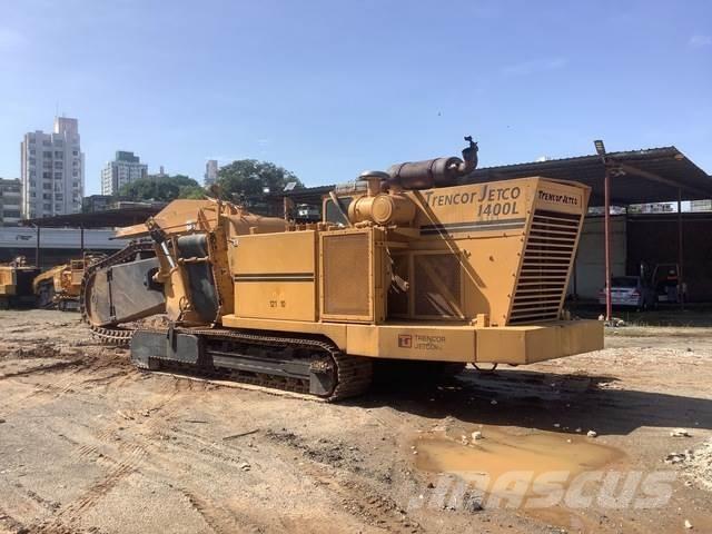 Trencor 1400L Rýhovače