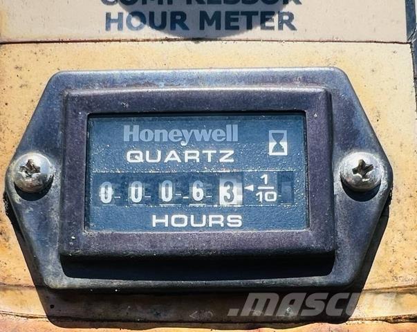  Tricon Skladové kontejnery