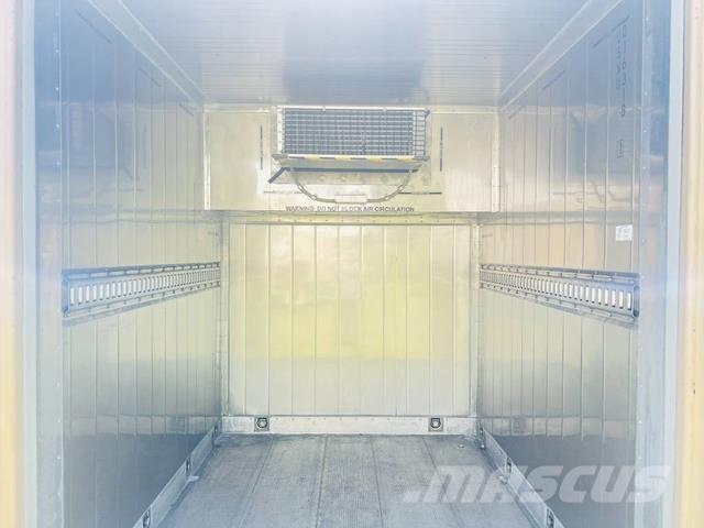  Tricon Skladové kontejnery