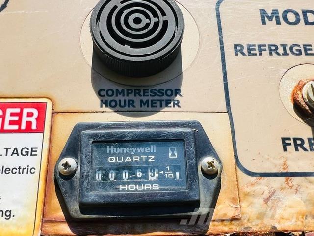  Tricon Skladové kontejnery