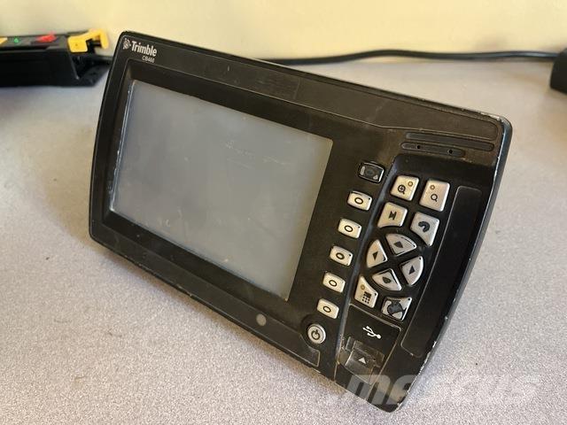 Trimble CB460 Stavebnictví - ostatní