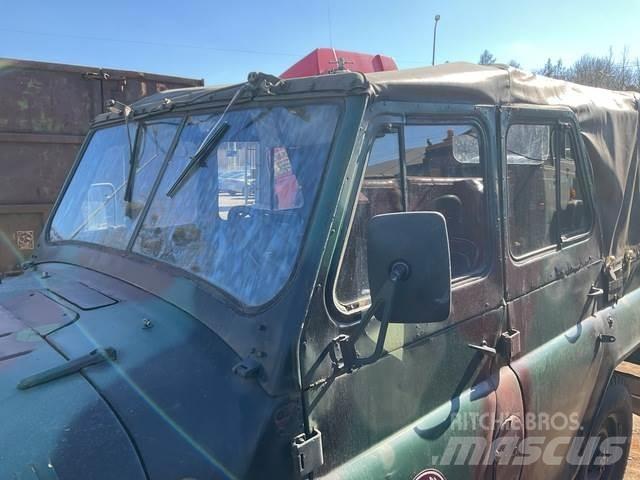 UAZ 469B Osobní vozy