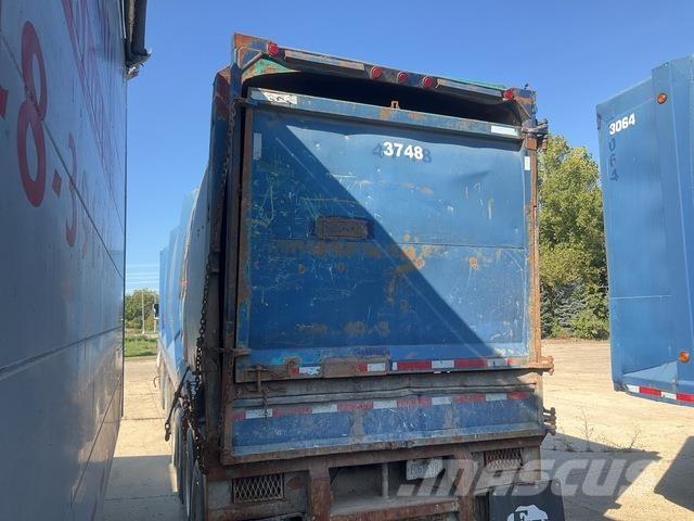 Universal  Návěsy s pohyblivou podlahou