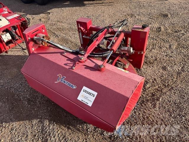 Ventrac NJ380 Zametací kartáče