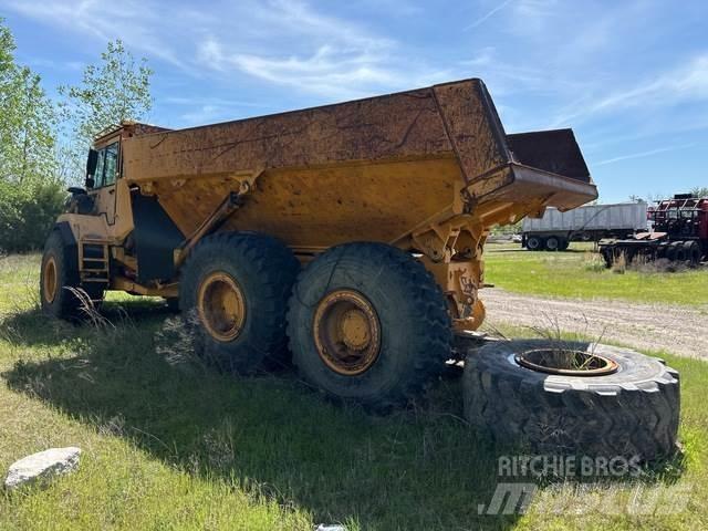 Volvo A25C 6x6 Kloubové dempry