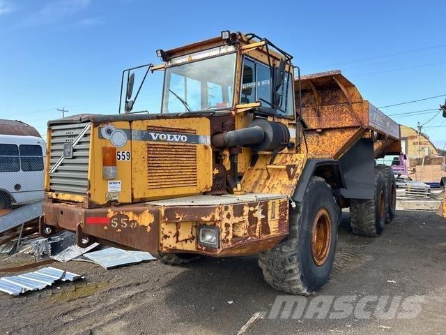 Volvo A30C Kloubové dempry