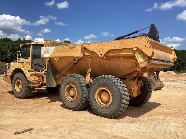 Volvo A30D Kloubové dempry