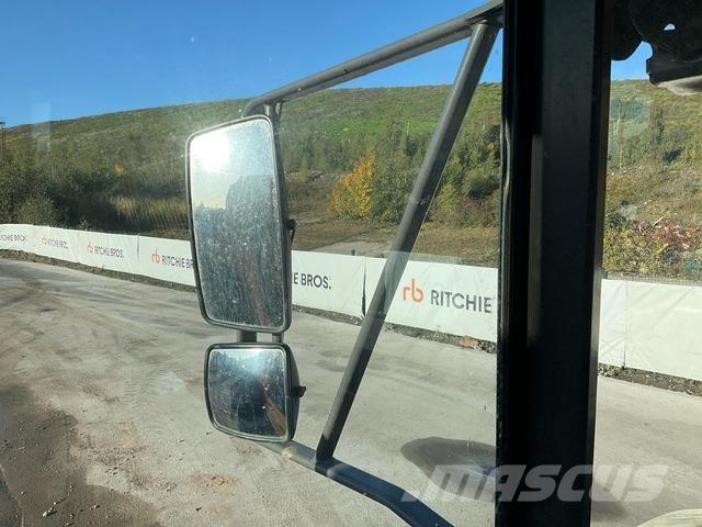 Volvo A30G Kloubové dempry