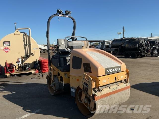 Volvo DD25B Tandemové válce