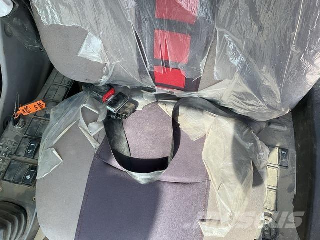 Volvo EC350D Pásová rýpadla