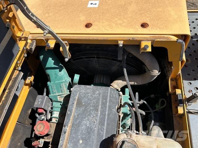 Volvo EC380DL Pásová rýpadla