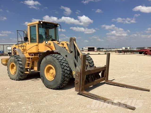 Volvo L110E Kolové nakladače