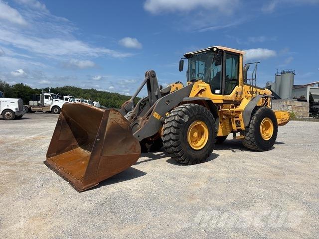 Volvo L120F Kolové nakladače