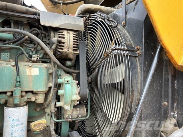 Volvo L120GZ Kolové nakladače