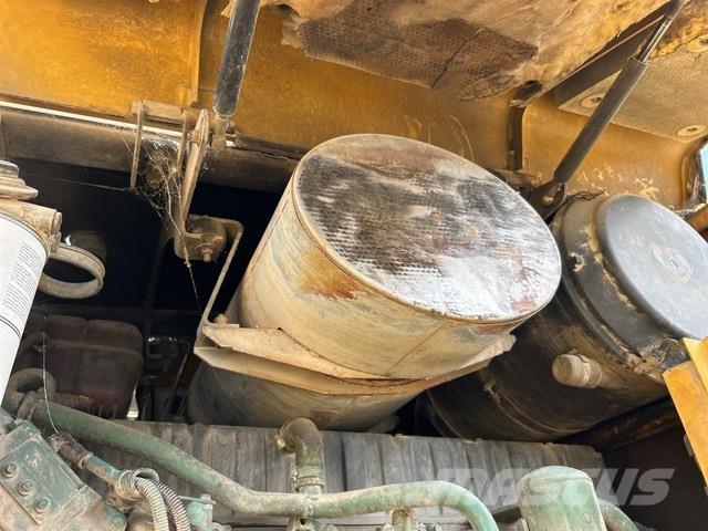 Volvo L180E Kolové nakladače