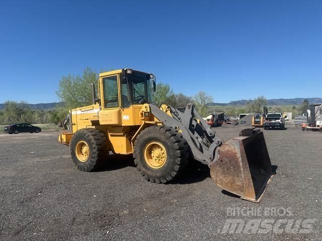 Volvo L70D Kolové nakladače