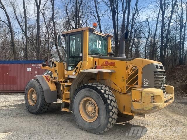 Volvo L90F Kolové nakladače