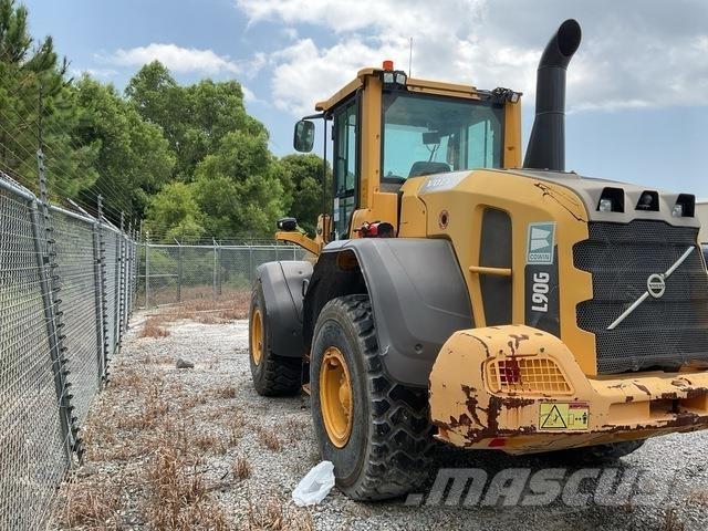 Volvo L90G Kolové nakladače