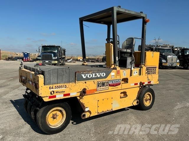 Volvo PT125 Pneumatikové válce