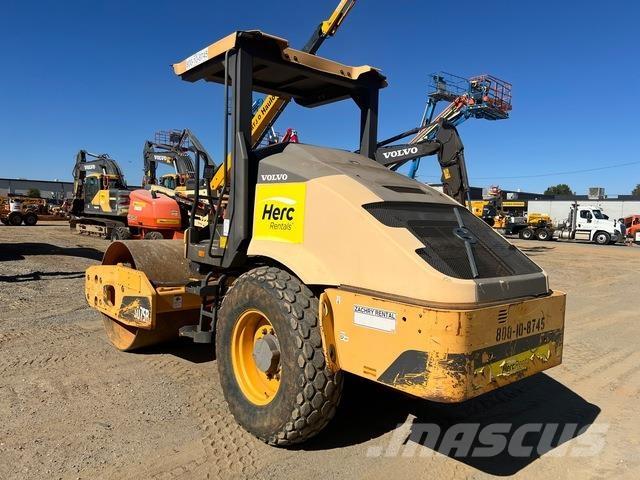 Volvo SD75B Tahačové válce