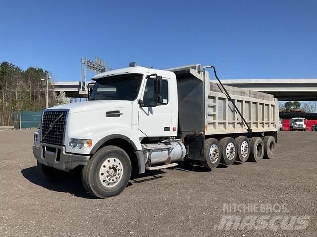 Volvo VHD Sklápěče