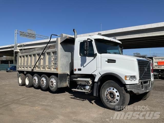 Volvo VHD Sklápěče