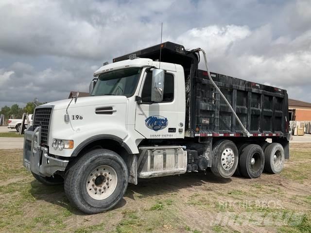 Volvo VHD Sklápěče