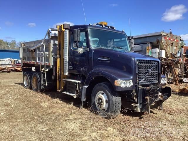 Volvo VHD Sklápěče