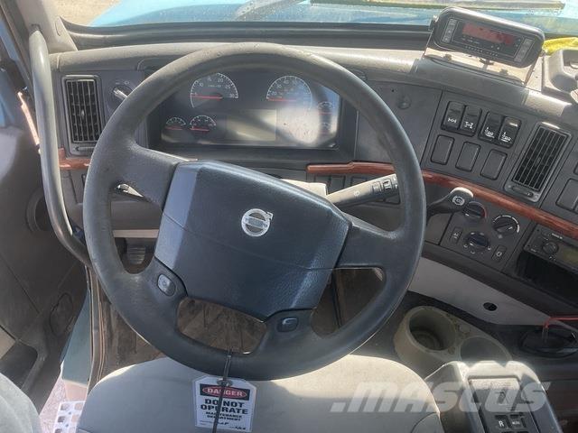 Volvo VHD104F Další