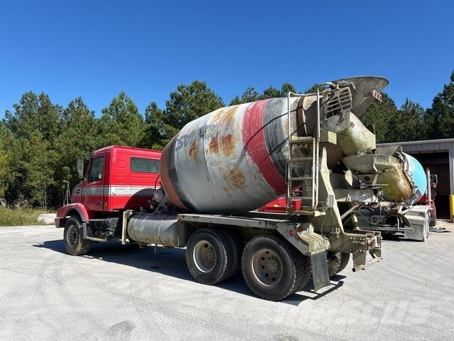 Volvo VHD64B Další