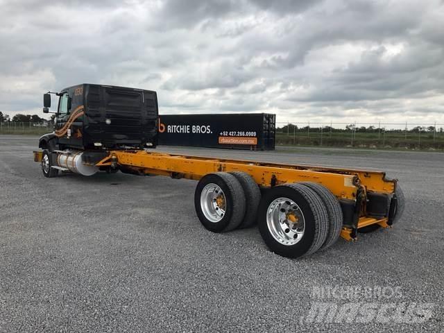Volvo VHD64F Kabiny a interiér