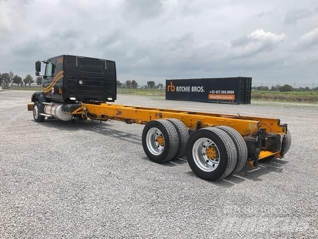 Volvo VHD64F Kabiny a interiér