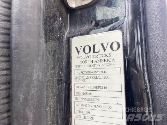 Volvo VHD64F Kabiny a interiér