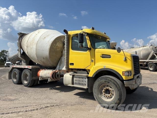 Volvo VHD64F Další