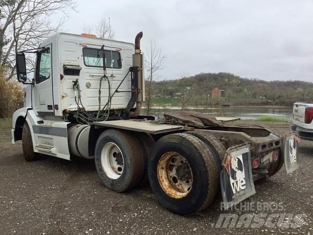 Volvo VNL Tahače