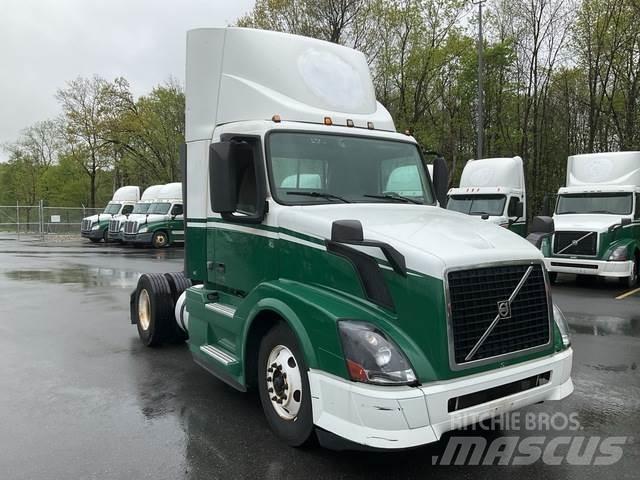 Volvo VNL Tahače