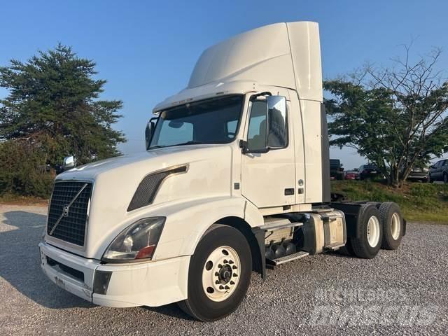 Volvo VNL Tahače