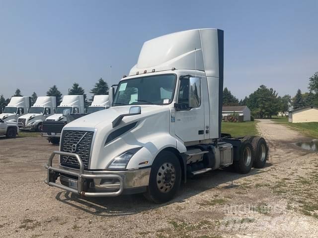 Volvo VNL 300 Tahače