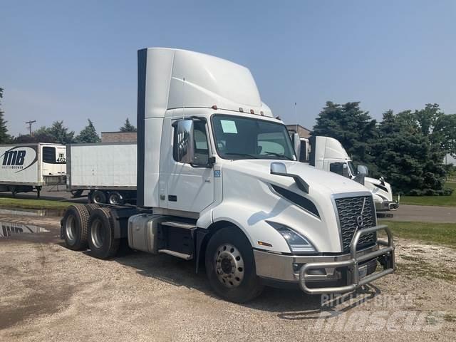 Volvo VNL 300 Tahače
