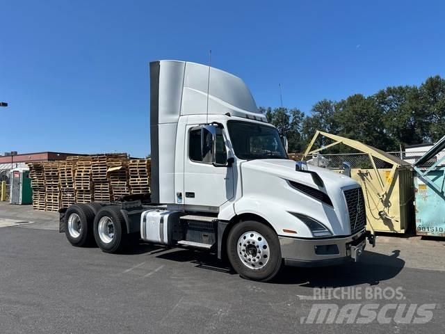 Volvo VNL 300 Tahače
