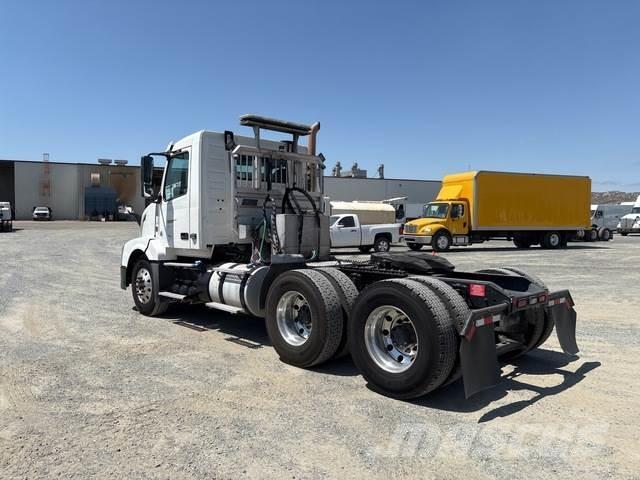 Volvo VNL300 Tahače