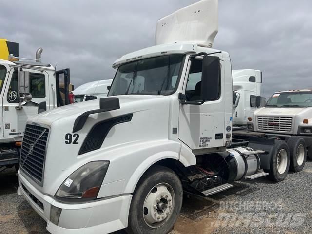 Volvo VNL64 Tahače