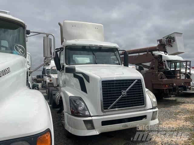 Volvo VNL64 Tahače