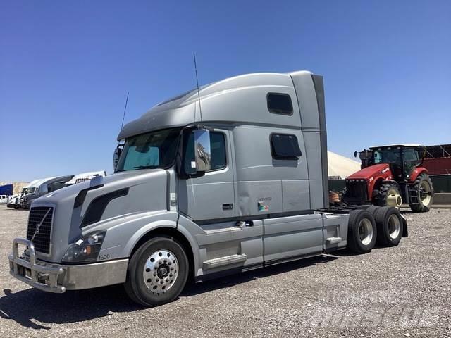 Volvo VNL64780 Tahače