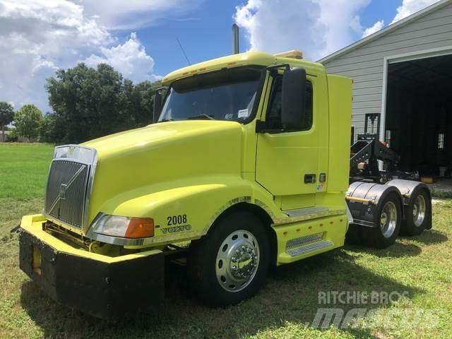 Volvo VNL64T Tahače